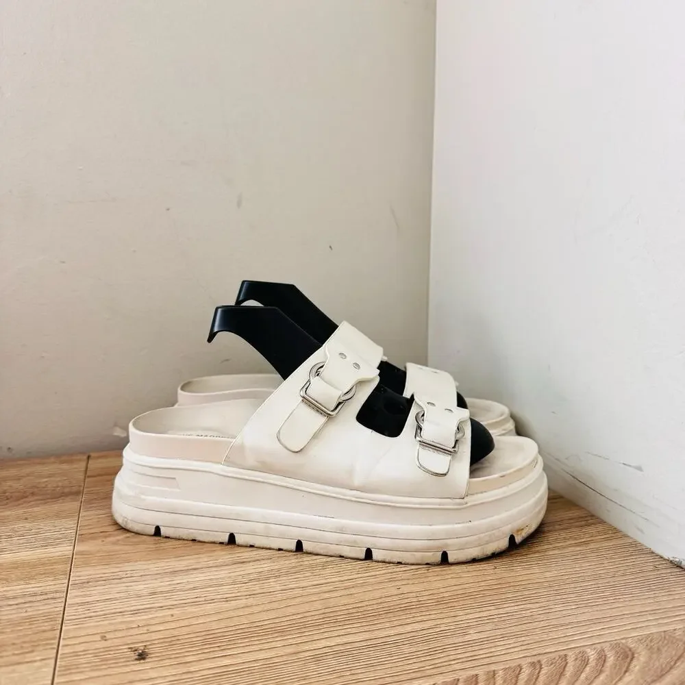 Steve Madden Urban White Leather Buckle Slides Women’s Size 7